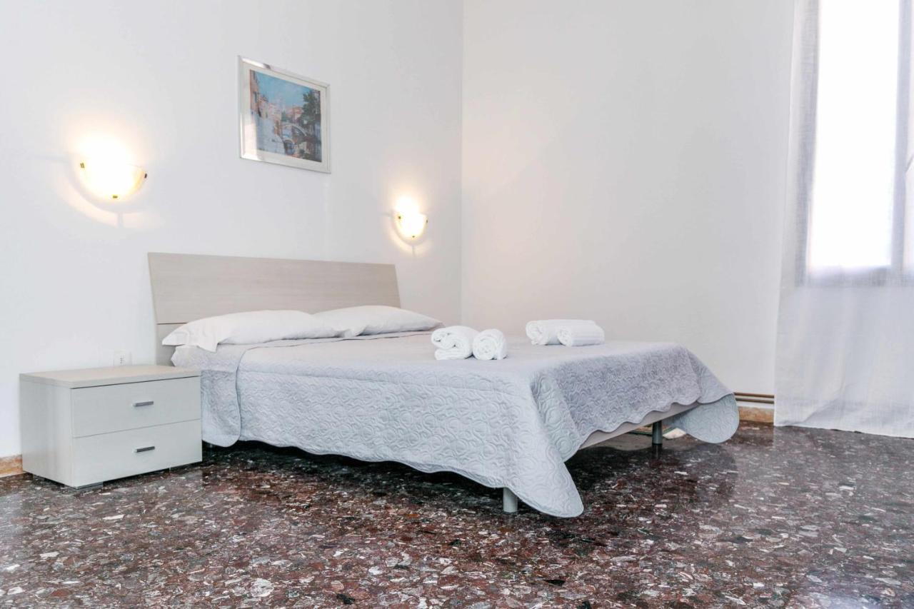 شقة 11 Venice Garden Private Garden Parking Free مارغيرا المظهر الخارجي الصورة