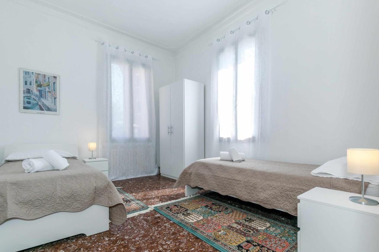 شقة 11 Venice Garden Private Garden Parking Free مارغيرا المظهر الخارجي الصورة